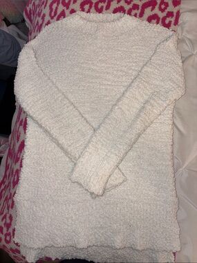 Amazon Cream Textured Crewneck Sweater